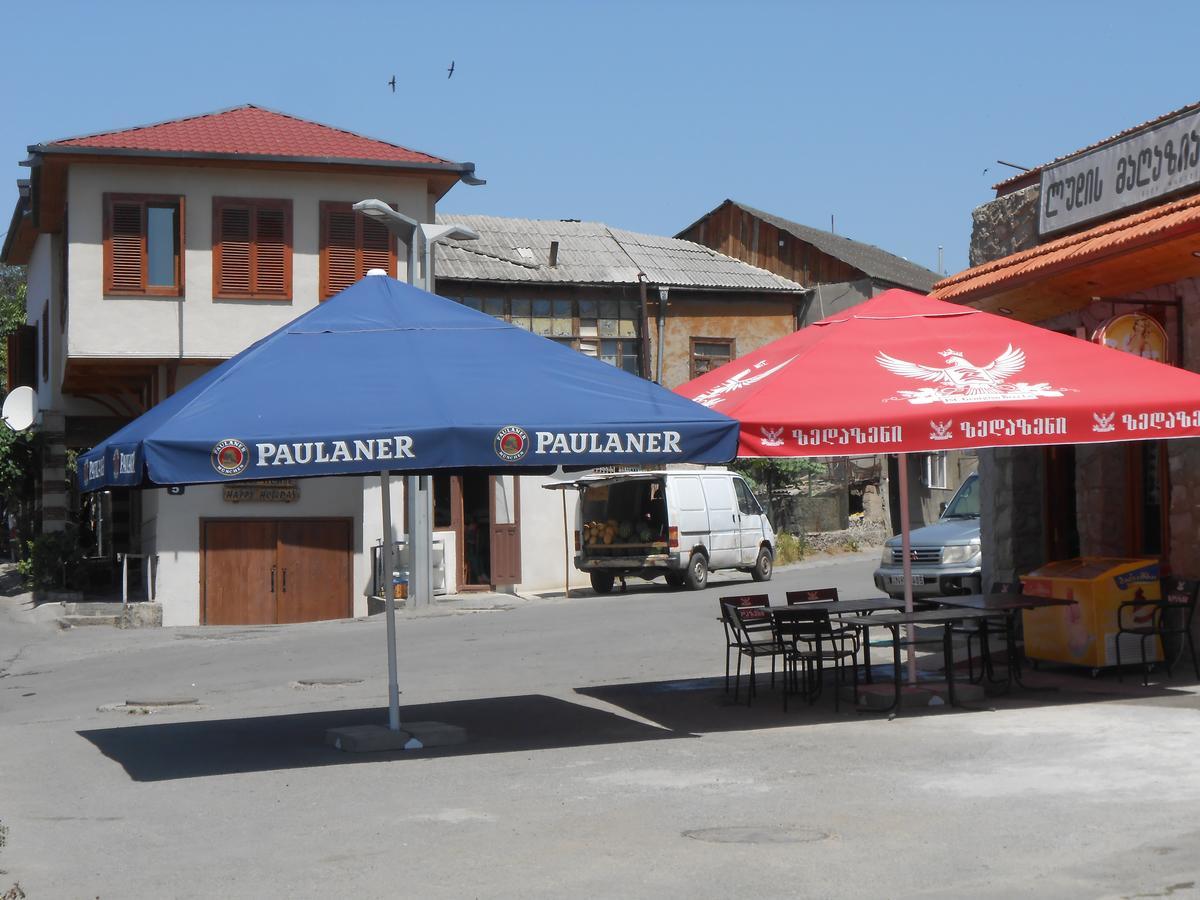 Happy Holiday Hotel Akhaltsikhe  Ngoại thất bức ảnh